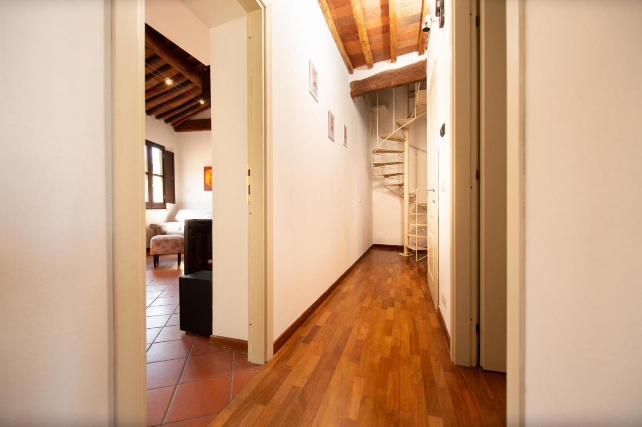 Serena Apartment, Cosy Close Center Town Лукка Экстерьер фото