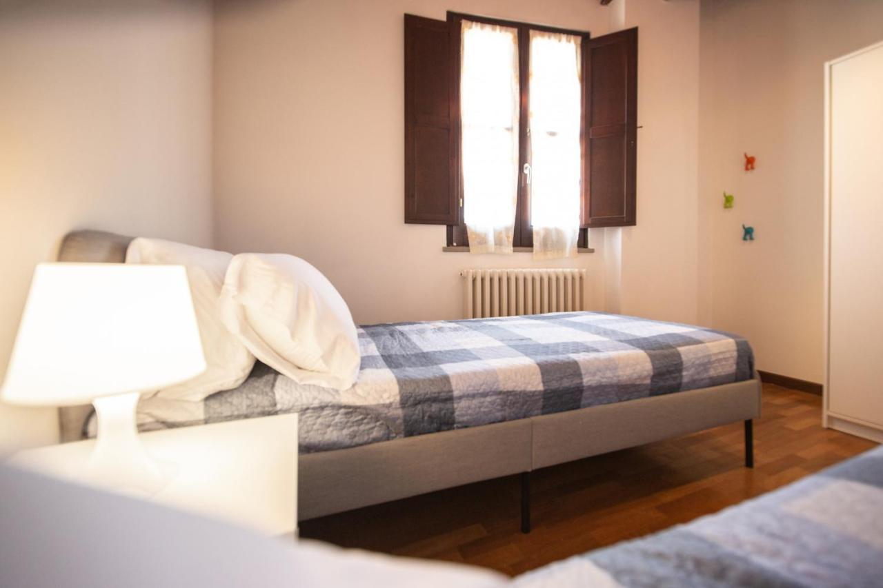 Serena Apartment, Cosy Close Center Town Лукка Экстерьер фото